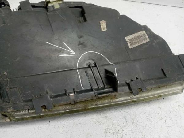 PHARE GAUCHE CITROEN - Vue 3